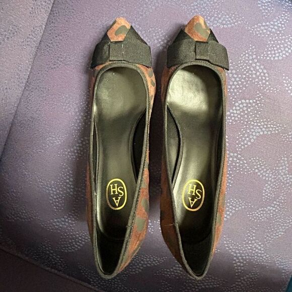 ASH Leopard animal print size 40/ 9.5 pointed toe bow accent heels mobwife - Picture 4 of 7